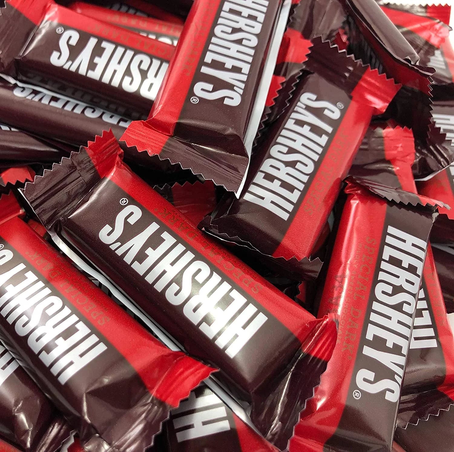 HERSHEY'S SPECIAL DARK Chocolate Snack Size Candy Bar, 0.45 Ounces, Bulk Pack 2 Pounds