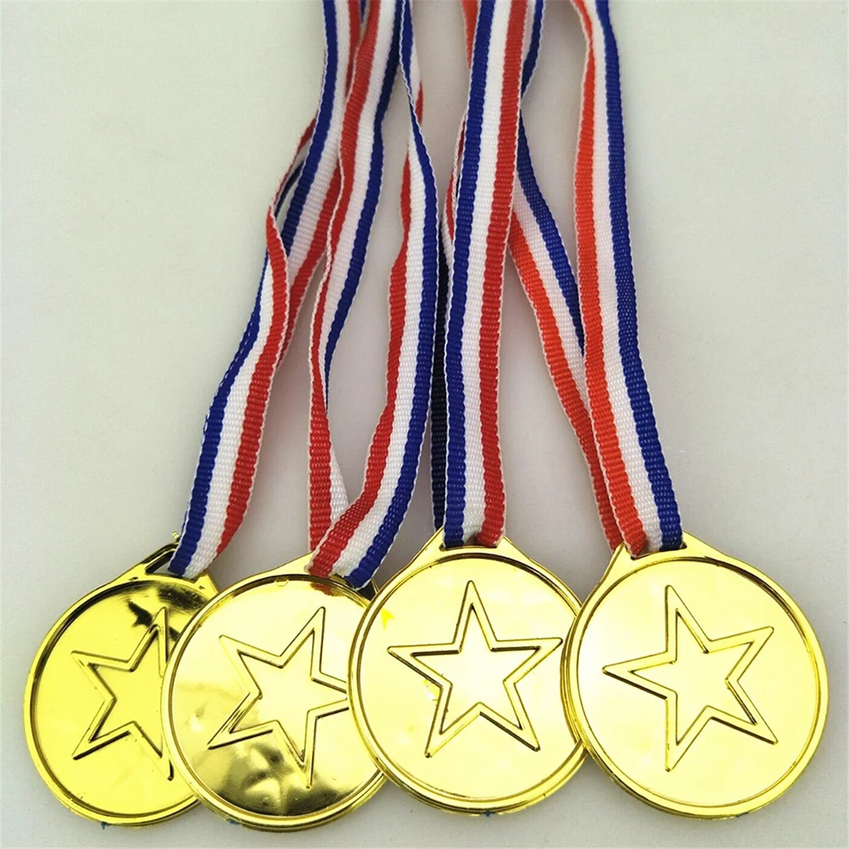 Gold Plastic Winner Medals for Kids Sports Competition Party Favors X81897
