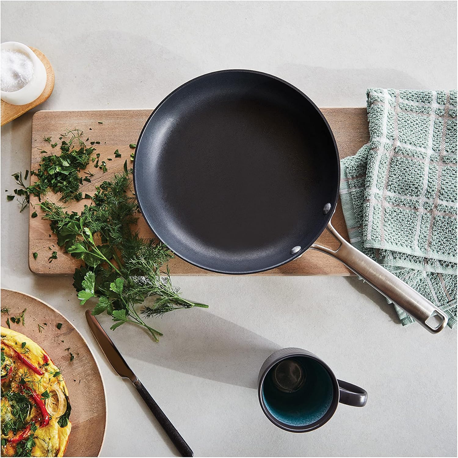 Hard-Anodized Nonstick Cookware C403