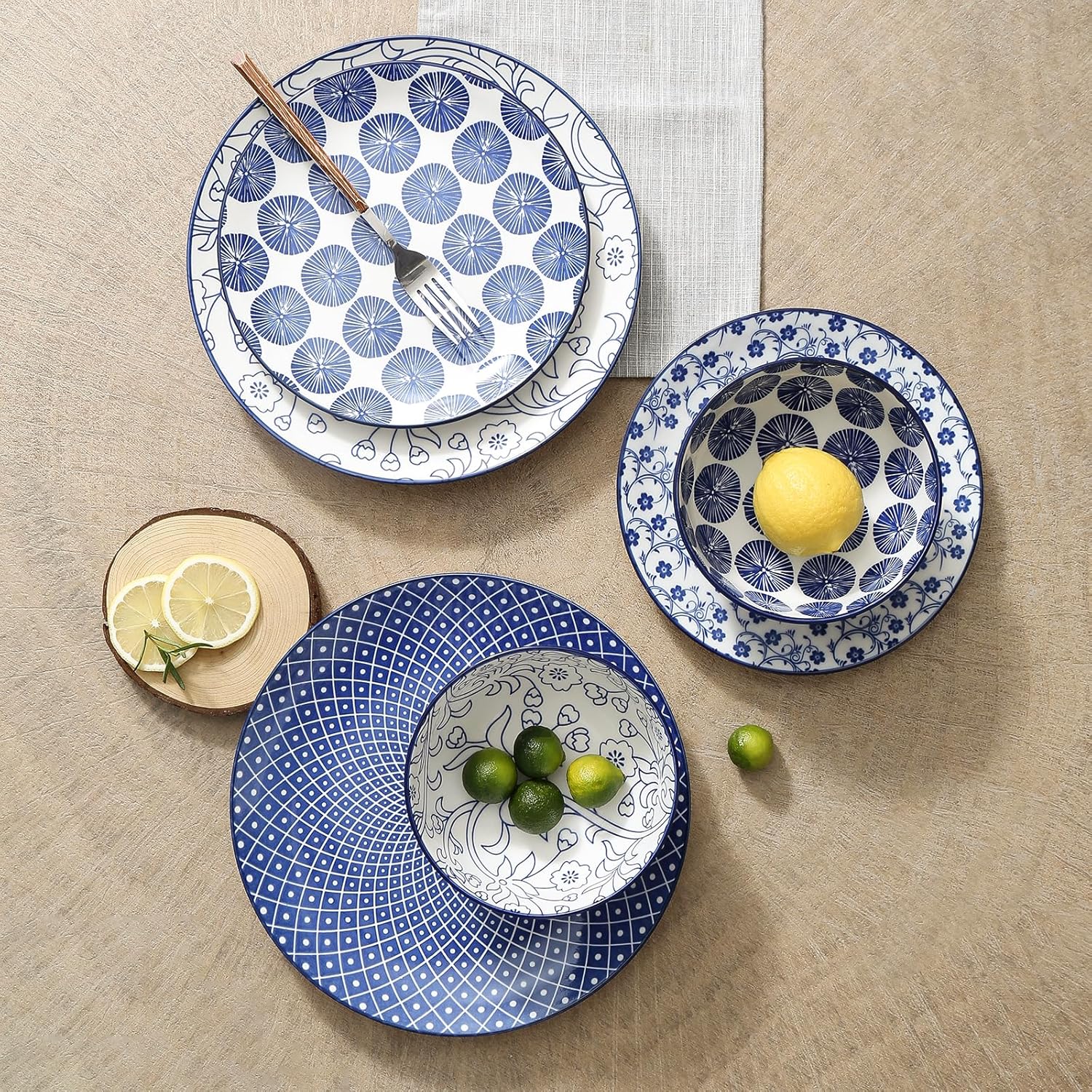 10 inch Porcelain Dinner Plates with 16-Piece Dinnerware Set, Vintage Blue W1400