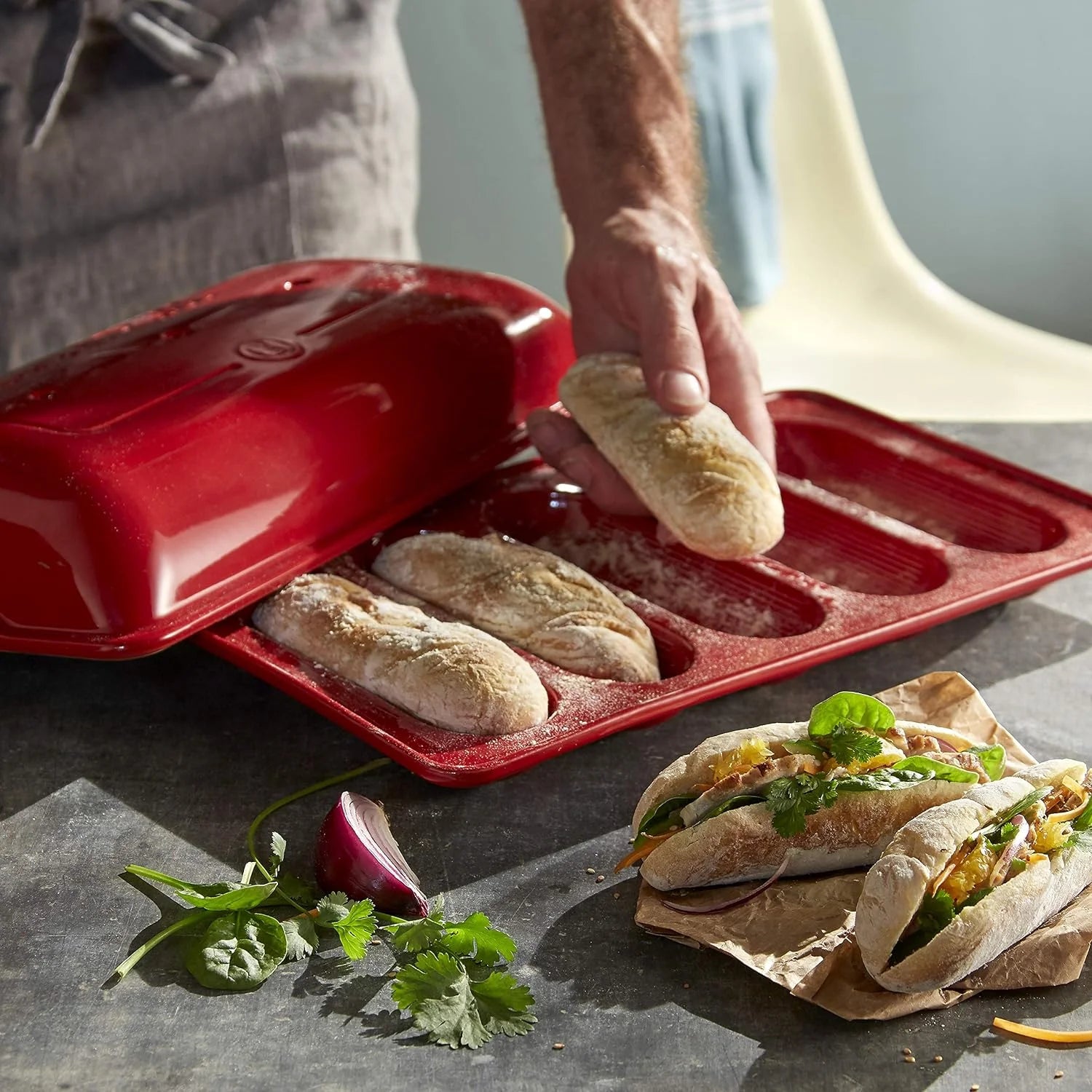 Mini Baguettes Baker, 5 Loaves J415089