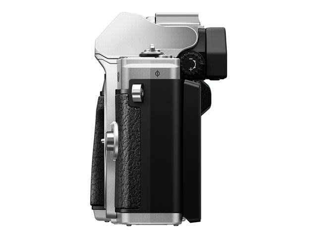 Mirrorless Digital Camera with 14-42mm Lens R92346