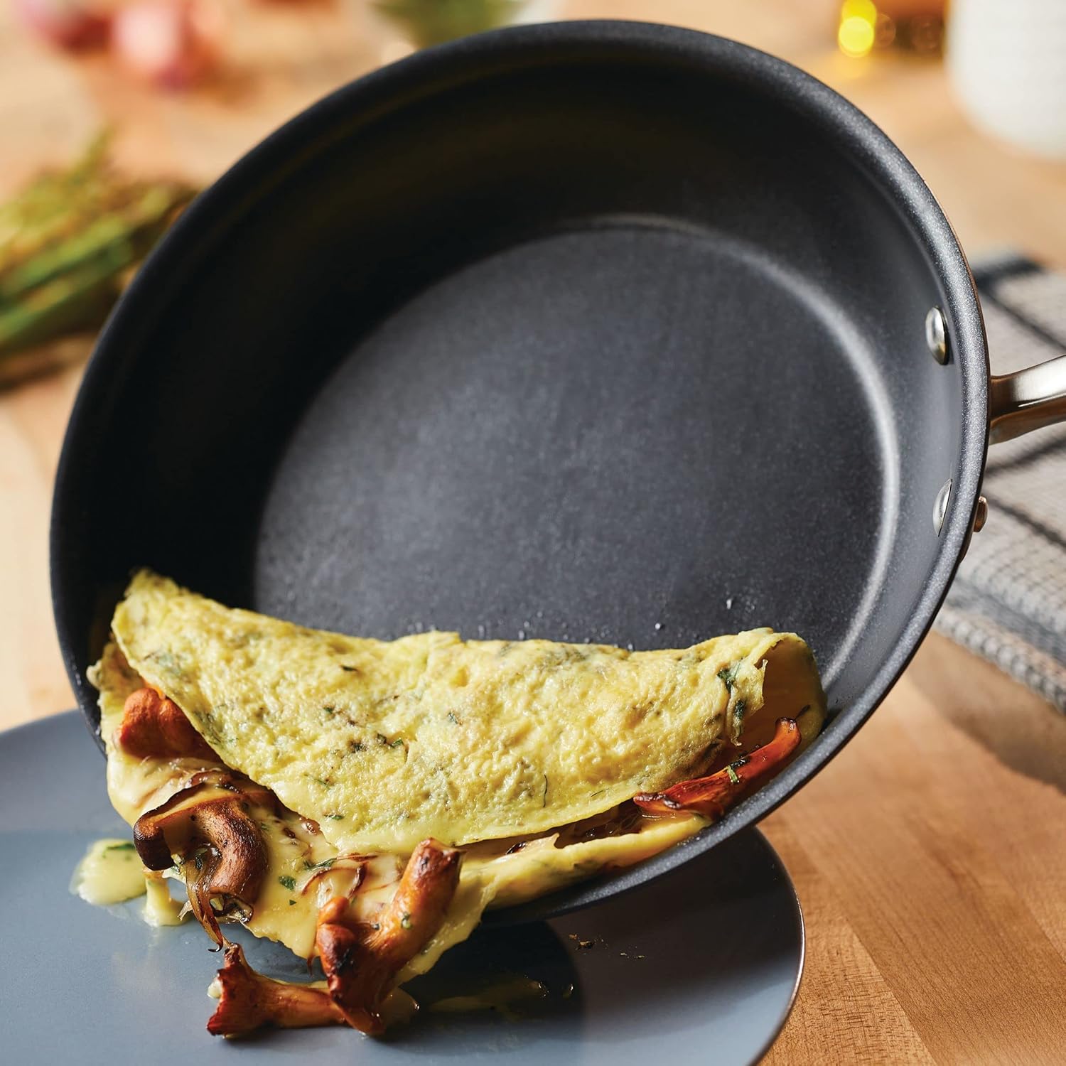 Nonstick Skillet 2-Piece Set, 10.25 & 12.75 Inch E7052
