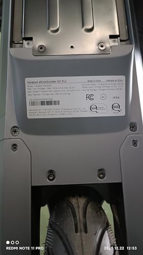 Electric Scooter for Adults, 15.5 mph Top Speed, Front Suspension C332250