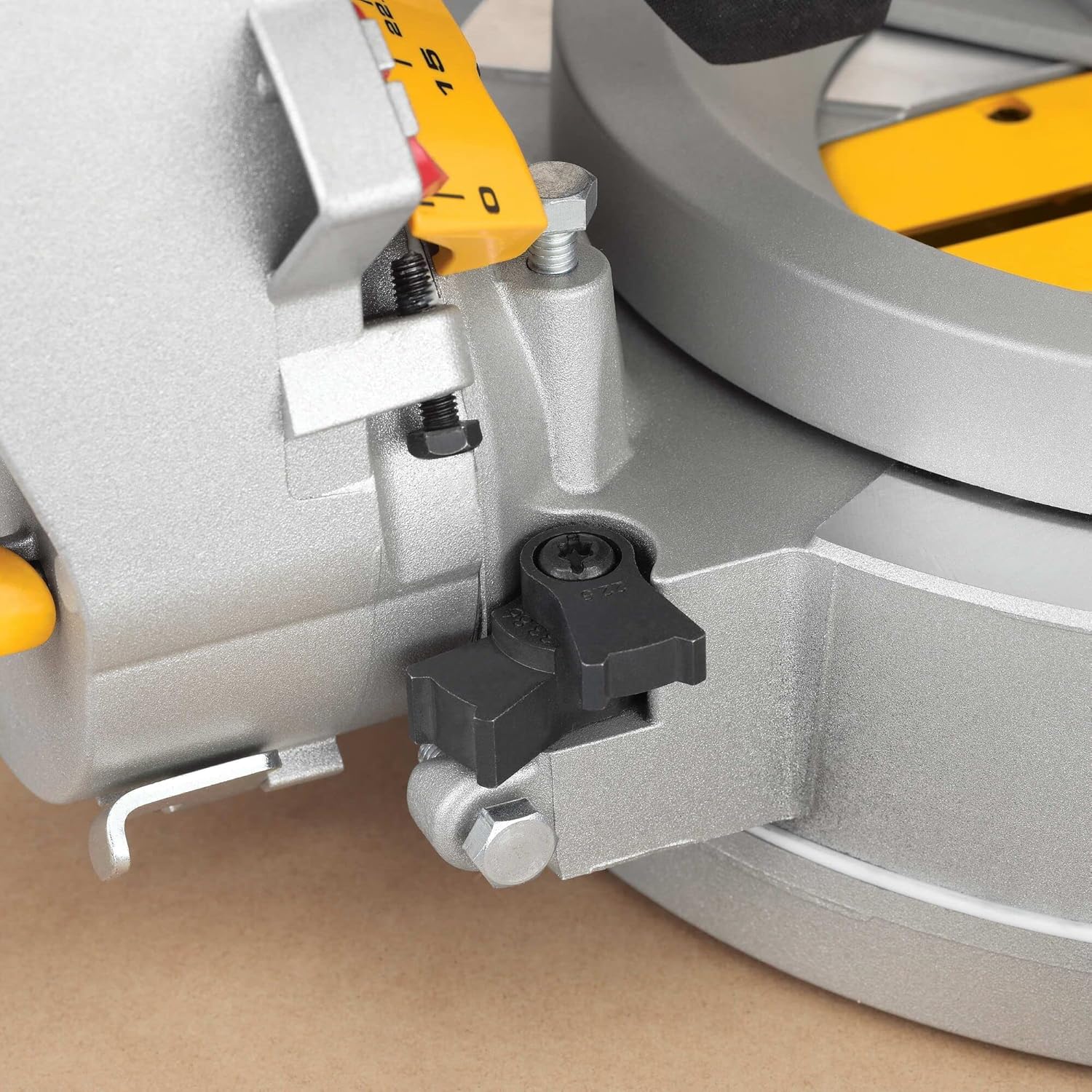12-Inch Sliding Compound Miter Saw, Double Bevel M821