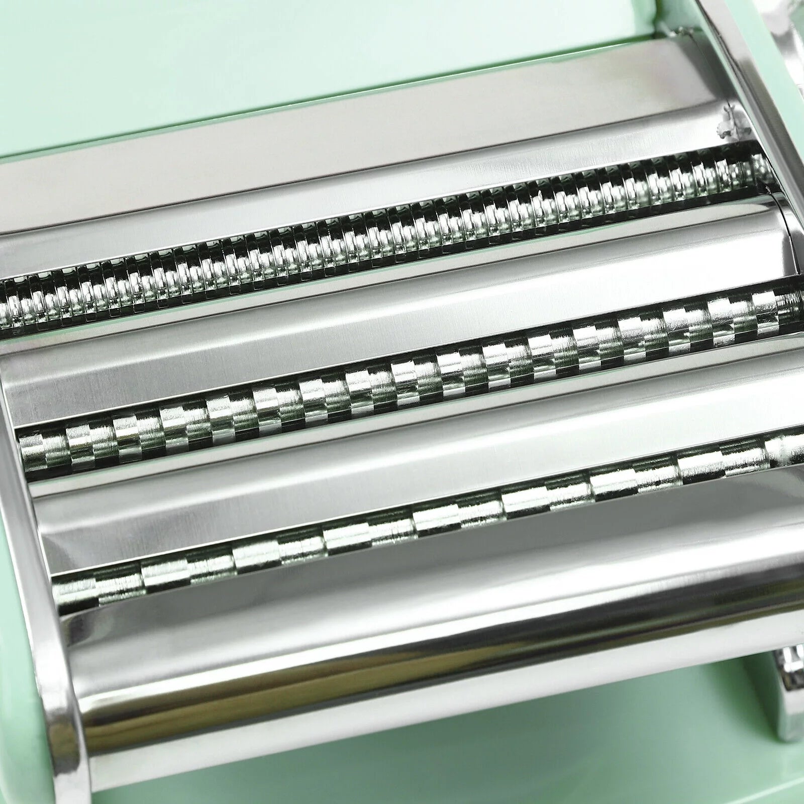 Pasta Maker & Roller Machine for Spaghetti and Fettuccine, Green R668