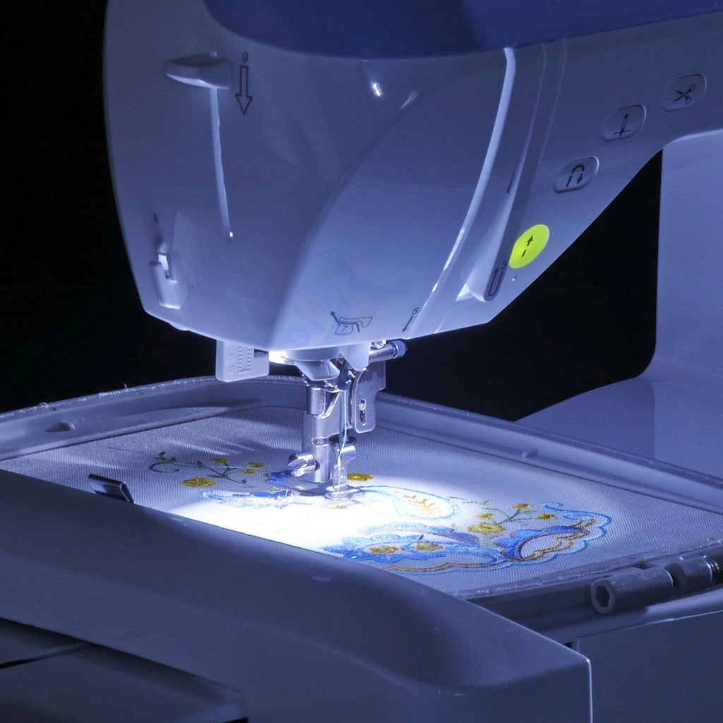 Embroidery & Sewing Machine with Digitizing Bundle M921
