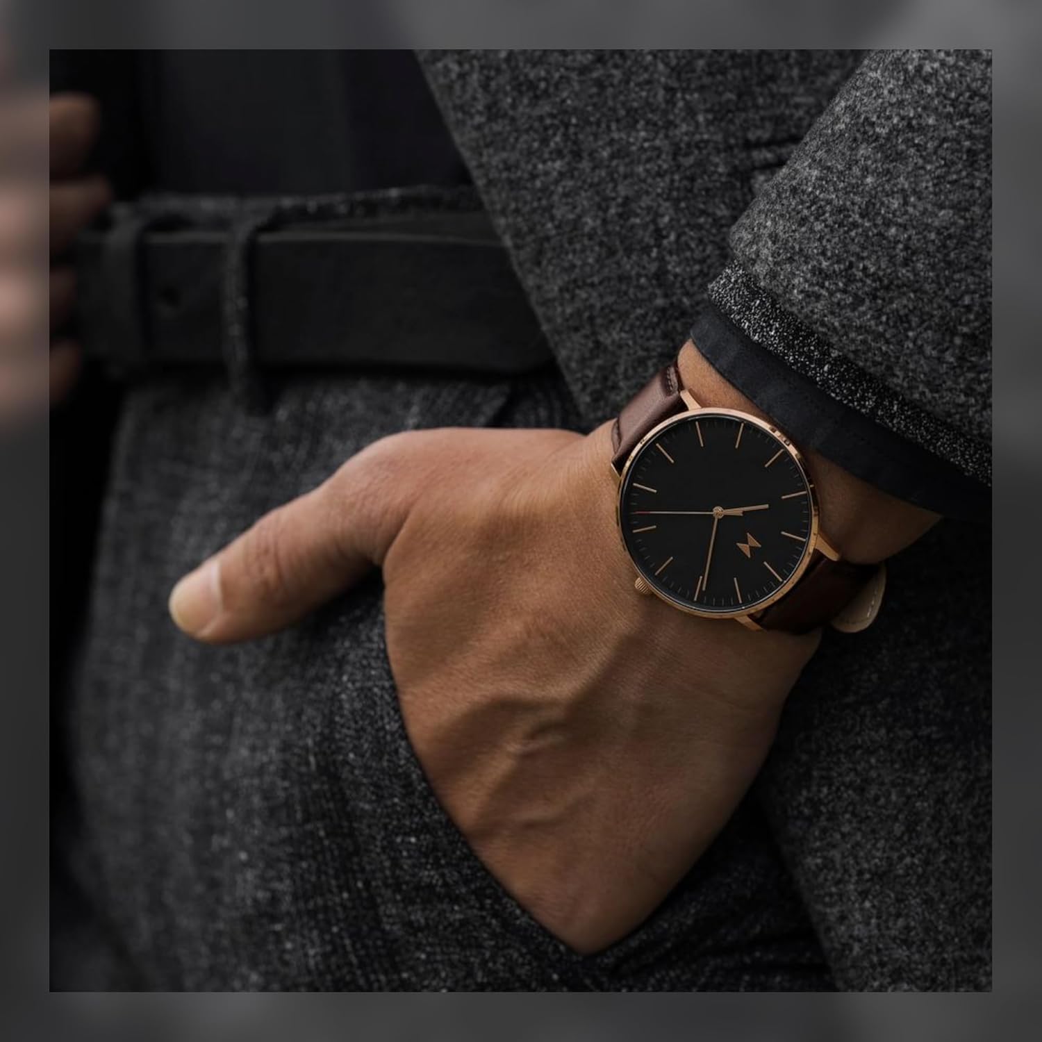 Men’s Slim Analog Watch - Minimalist, Water Resistant Dress Watch B644048