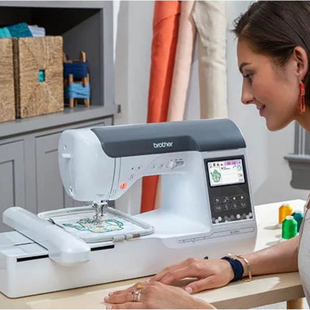 Embroidery & Sewing Machine with Digitizing Bundle M921